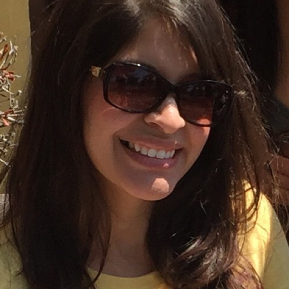 Meet your Posher, Desiree